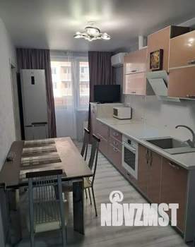 3-к квартира, посуточно, 64м2, 14/20 этаж