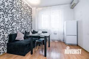 1-к квартира, посуточно, 53м2, 1/1 этаж