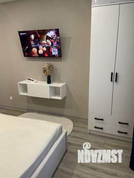 1-к квартира, посуточно, 42м2, 18/24 этаж