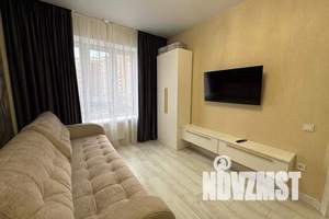 1-к квартира, посуточно, 37м2, 8/20 этаж