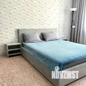 1-к квартира, посуточно, 43м2, 6/18 этаж