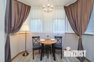 Студия квартира, посуточно, 20м2, 1/19 этаж