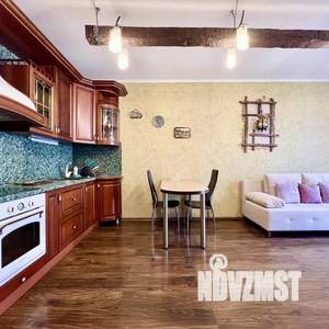 1-к квартира, посуточно, 38м2, 1/1 этаж