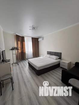 1-к квартира, посуточно, 40м2, 7/24 этаж