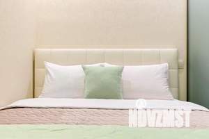 1-к квартира, посуточно, 43м2, 8/17 этаж