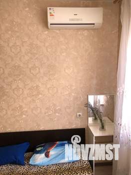 1-к квартира, посуточно, 38м2, 8/22 этаж