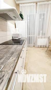 1-к квартира, посуточно, 39м2, 7/10 этаж