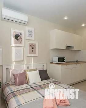 Студия квартира, посуточно, 17м2, 1/12 этаж