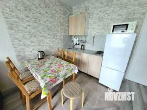 2-к квартира, посуточно, 50м2, 1/1 этаж