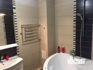 1-к квартира, посуточно, 53м2, 1/1 этаж