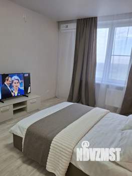 1-к квартира, посуточно, 39м2, 8/8 этаж