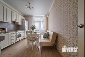 2-к квартира, посуточно, 66м2, 7/18 этаж