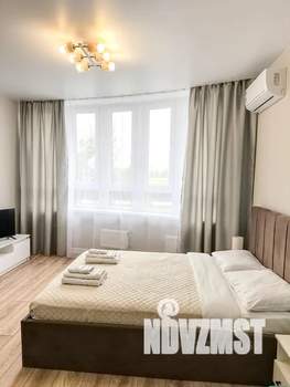 Студия квартира, посуточно, 27м2, 2/16 этаж
