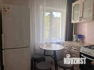 1-к квартира, посуточно, 33м2, 3/5 этаж