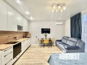 Студия квартира, посуточно, 35м2, 11/16 этаж