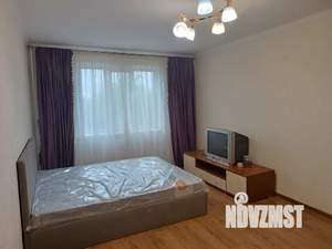 1-к квартира, посуточно, 40м2, 4/16 этаж