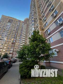 Студия квартира, посуточно, 30м2, 10/20 этаж
