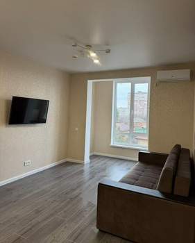 Студия квартира, на длительный срок, 33м2, 4/10 этаж