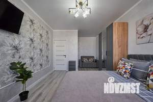 1-к квартира, посуточно, 37м2, 18/19 этаж
