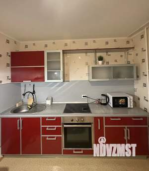 1-к квартира, посуточно, 36м2, 9/16 этаж