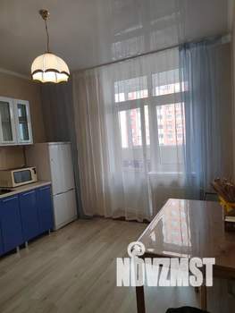 1-к квартира, посуточно, 40м2, 6/16 этаж