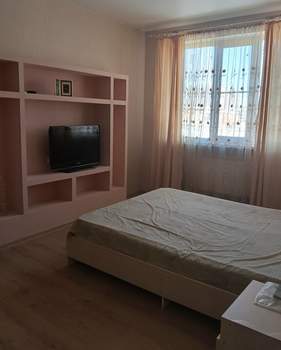 1-к квартира, на длительный срок, 40м2, 5/5 этаж