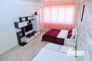 1-к квартира, посуточно, 48м2, 1/1 этаж