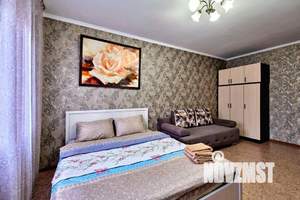 1-к квартира, посуточно, 43м2, 1/1 этаж