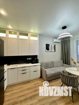1-к квартира, посуточно, 38м2, 3/25 этаж