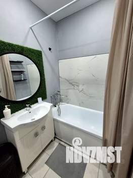 Студия квартира, посуточно, 35м2, 1/16 этаж