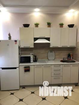 Студия квартира, посуточно, 28м2, 17/17 этаж