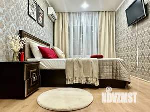 1-к квартира, посуточно, 38м2, 3/18 этаж