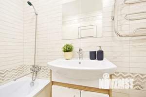 1-к квартира, посуточно, 40м2, 9/25 этаж