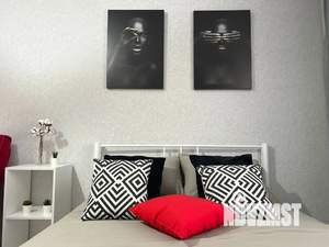 1-к квартира, посуточно, 40м2, 9/16 этаж