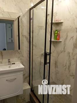 1-к квартира, посуточно, 40м2, 18/25 этаж