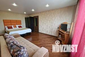 1-к квартира, посуточно, 40м2, 15/18 этаж