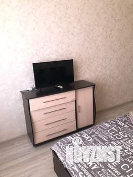 1-к квартира, посуточно, 40м2, 7/16 этаж