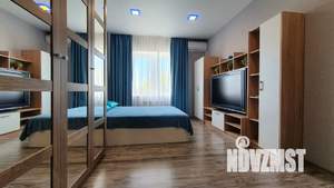 1-к квартира, посуточно, 42м2, 7/10 этаж