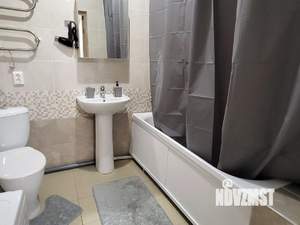 1-к квартира, посуточно, 48м2, 17/24 этаж