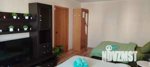 1-к квартира, посуточно, 40м2, 10/16 этаж