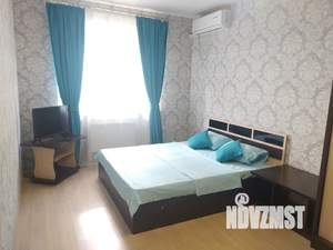 1-к квартира, посуточно, 40м2, 6/22 этаж