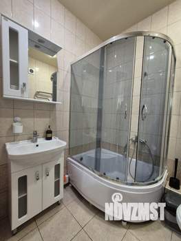 1-к квартира, посуточно, 42м2, 2/17 этаж