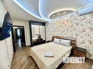 2-к квартира, посуточно, 65м2, 13/17 этаж