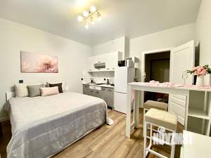 Студия квартира, посуточно, 28м2, 3/24 этаж