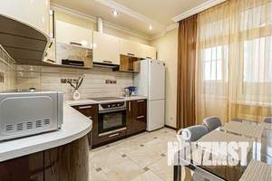 1-к квартира, посуточно, 40м2, 13/18 этаж