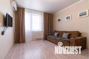 1-к квартира, посуточно, 45м2, 1/16 этаж