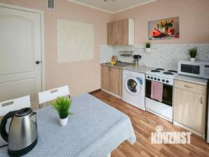 2-к квартира, посуточно, 42м2, 1/1 этаж