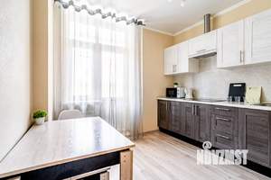 1-к квартира, посуточно, 32м2, 8/18 этаж