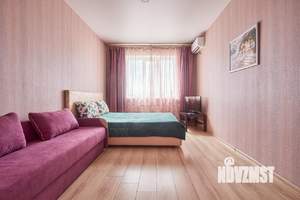 1-к квартира, посуточно, 42м2, 1/1 этаж