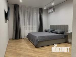 1-к квартира, посуточно, 35м2, 18/21 этаж